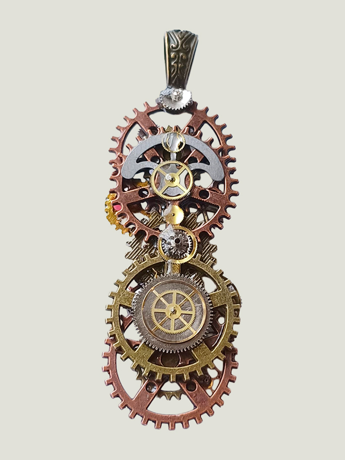 verso Pendentif long composé d’engrenages alliage avec une bélière gravée de couleur bronze