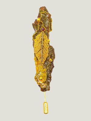 Broche Féerie FOLLEN écorce, perles et grenat