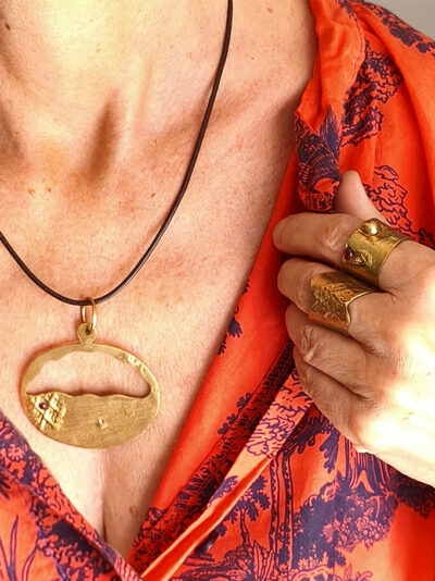 Collier LUCA laiton réticulé brossé et grenat