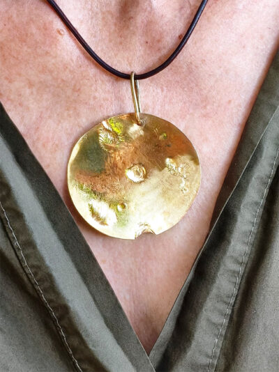 Collier NILVA laiton réticulé