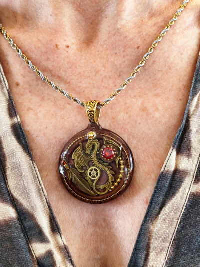 médaillon-dragon-1-P Collier Féerie PENDRAGON