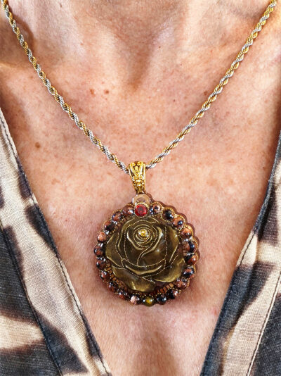 médaillon-rose-P Collier Féerie FLORALIS